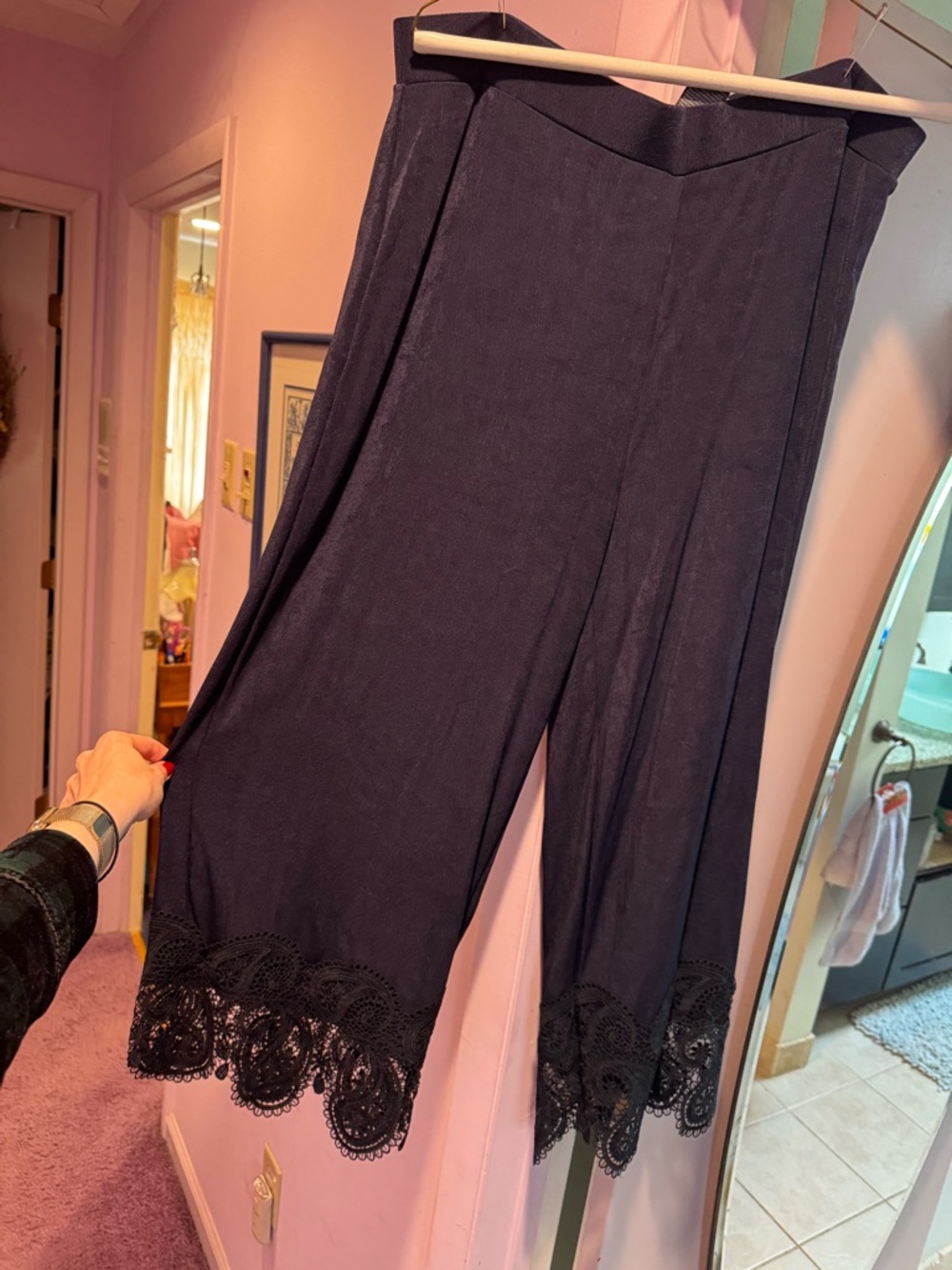 NWT! Chico's Traveler’s Blue Wide-Leg Crop Pants with Lace Hem